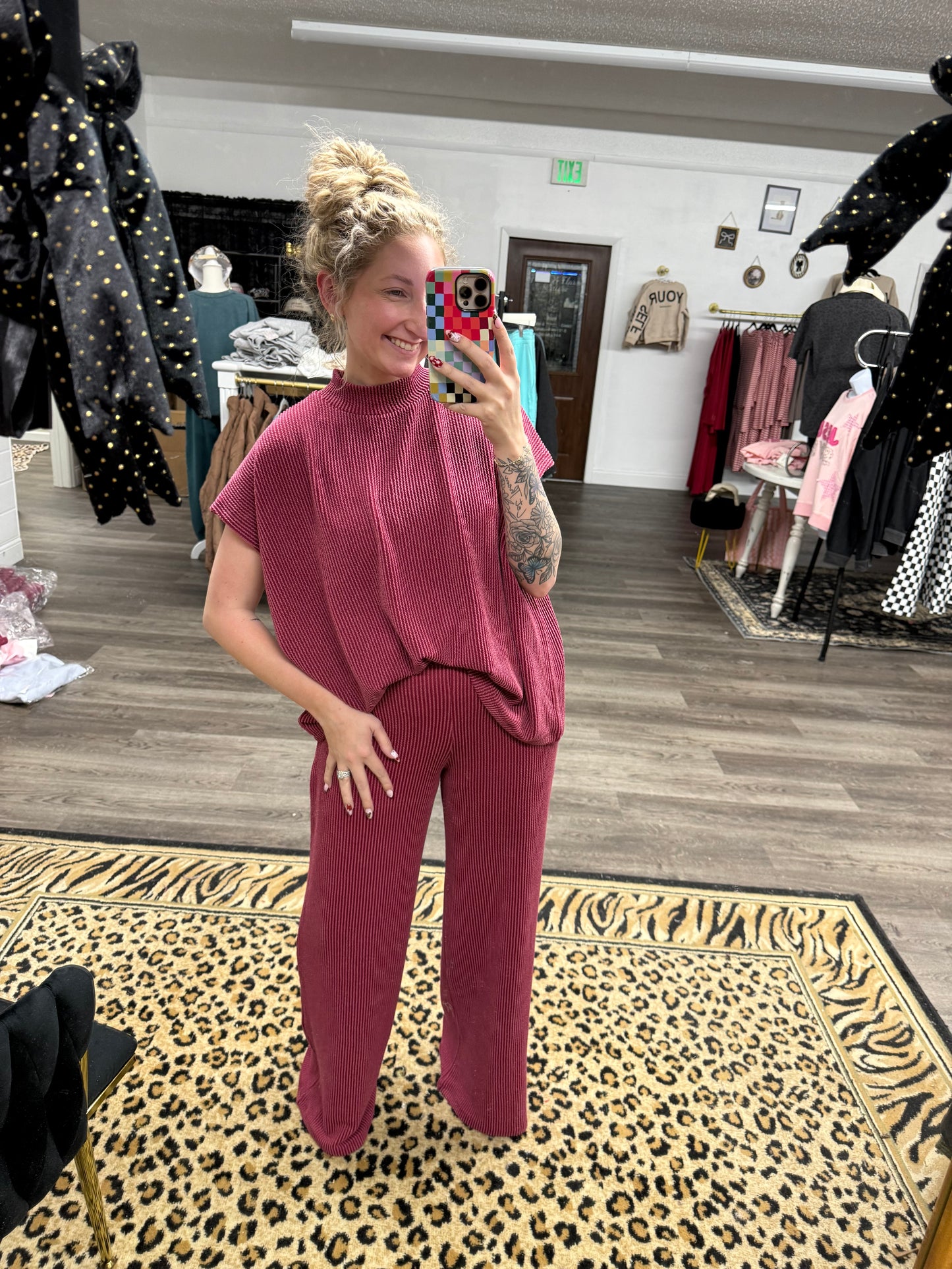 ribbed sleeveless mockneck set