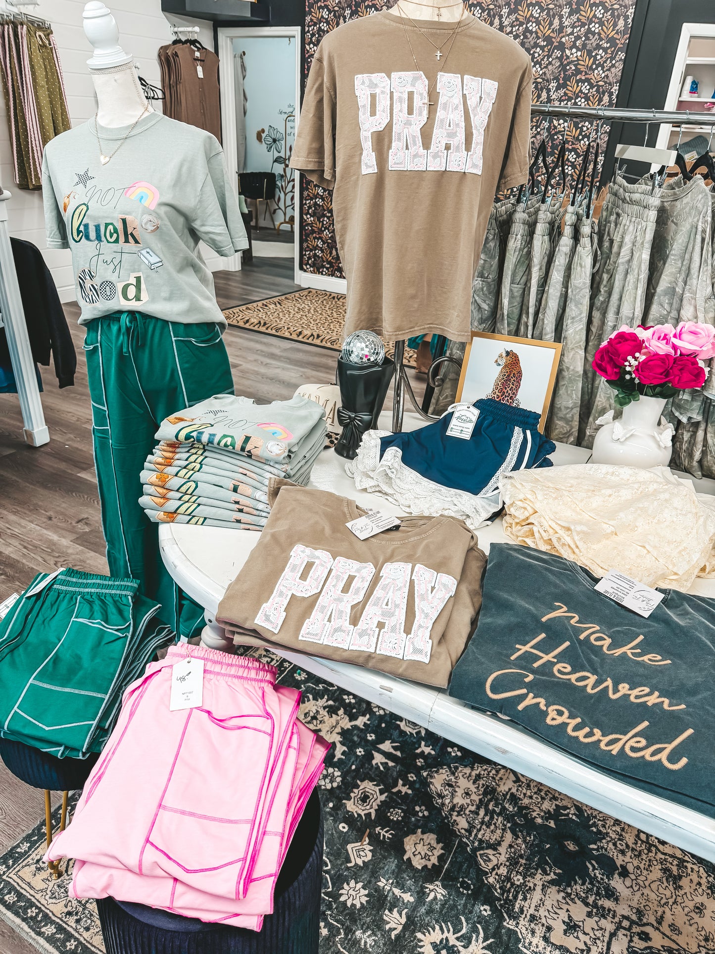 Pray lace puff print tee