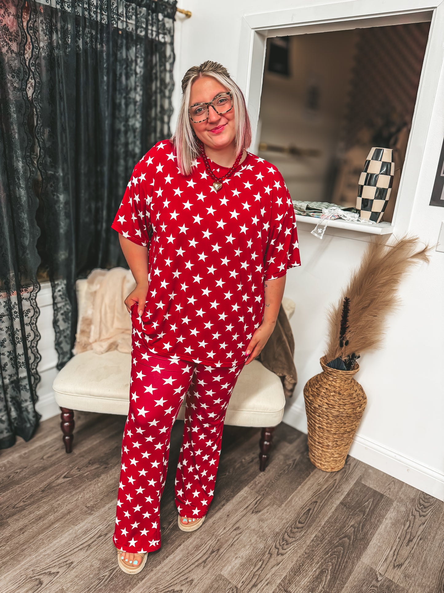 Red and white stars branded pant set