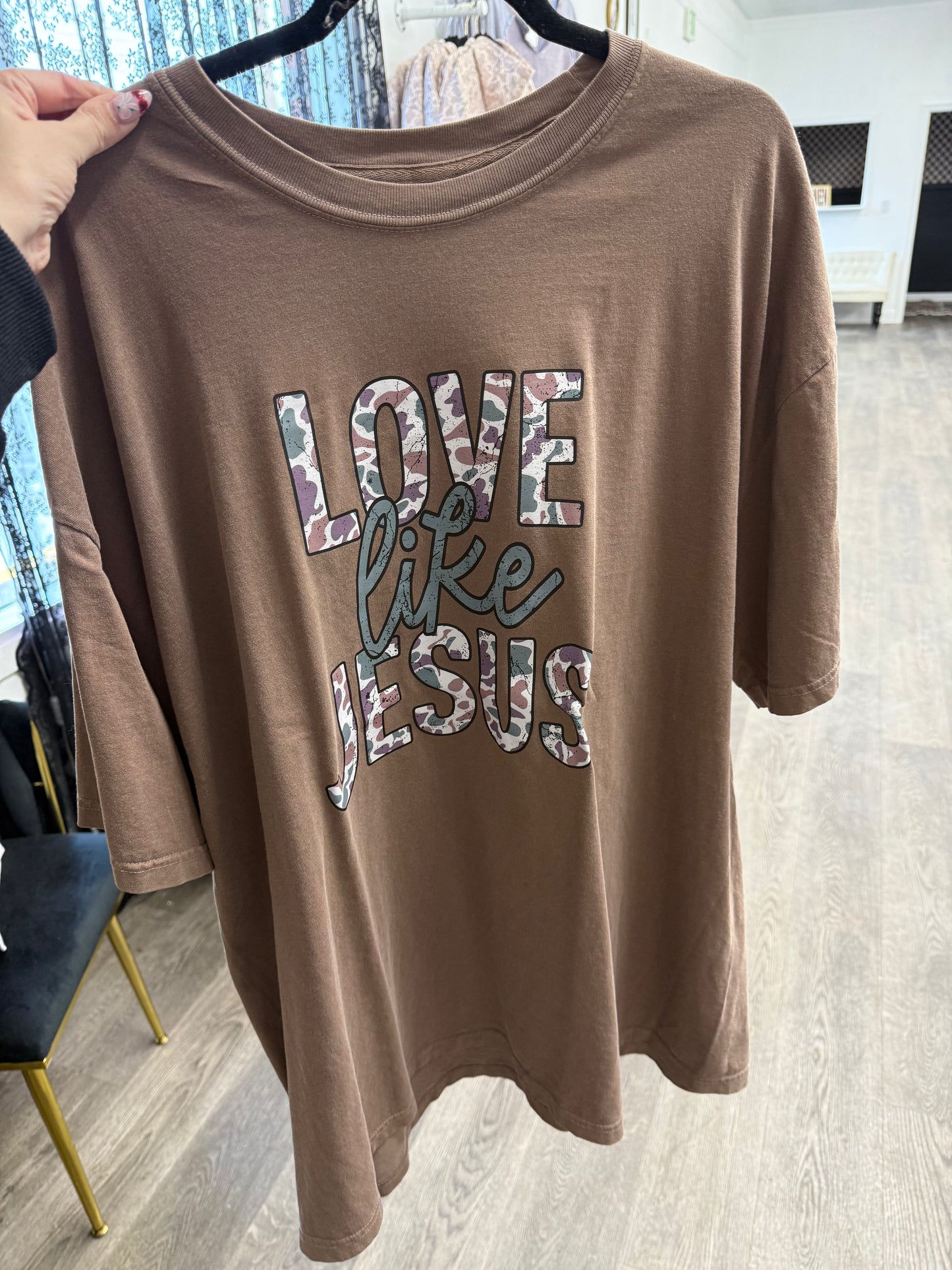 3x love like jesus camo tee