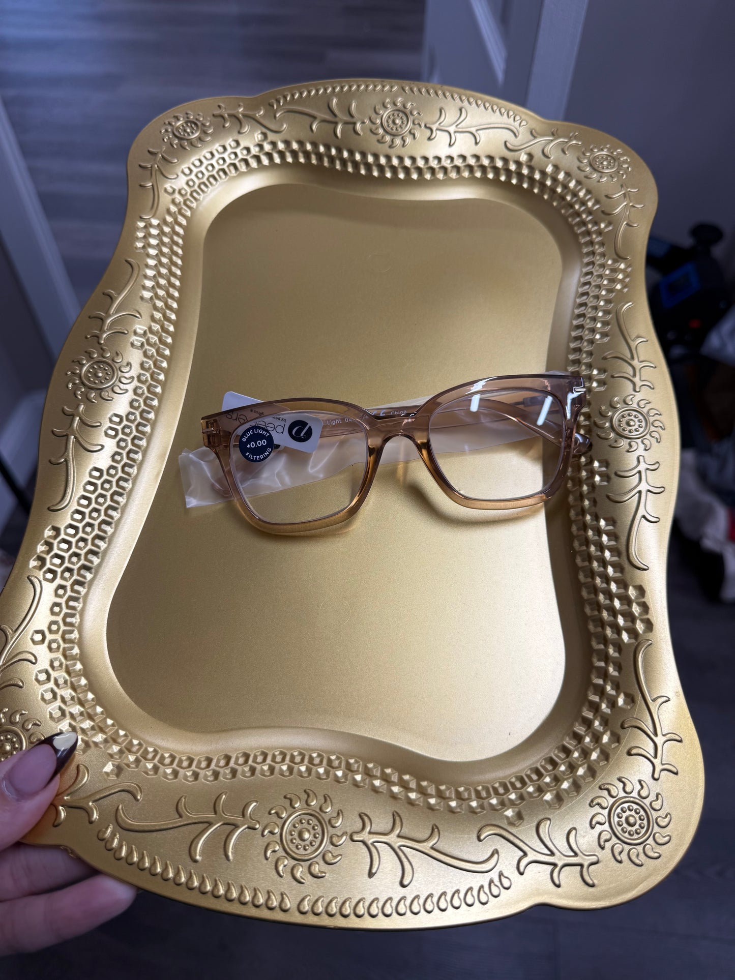 Buzzworthy tan blue light glasses