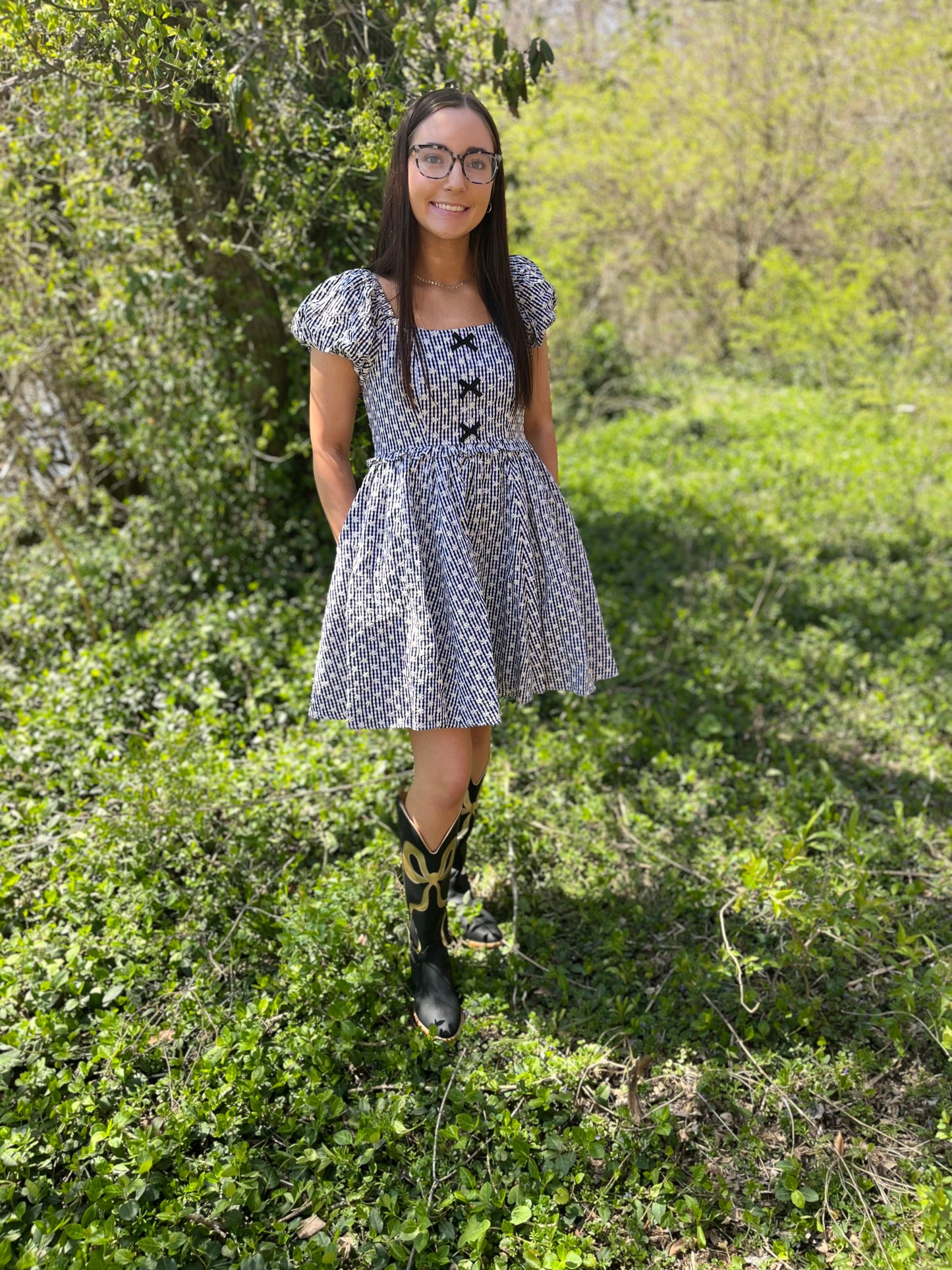 embroidered daisy black and white mini dress