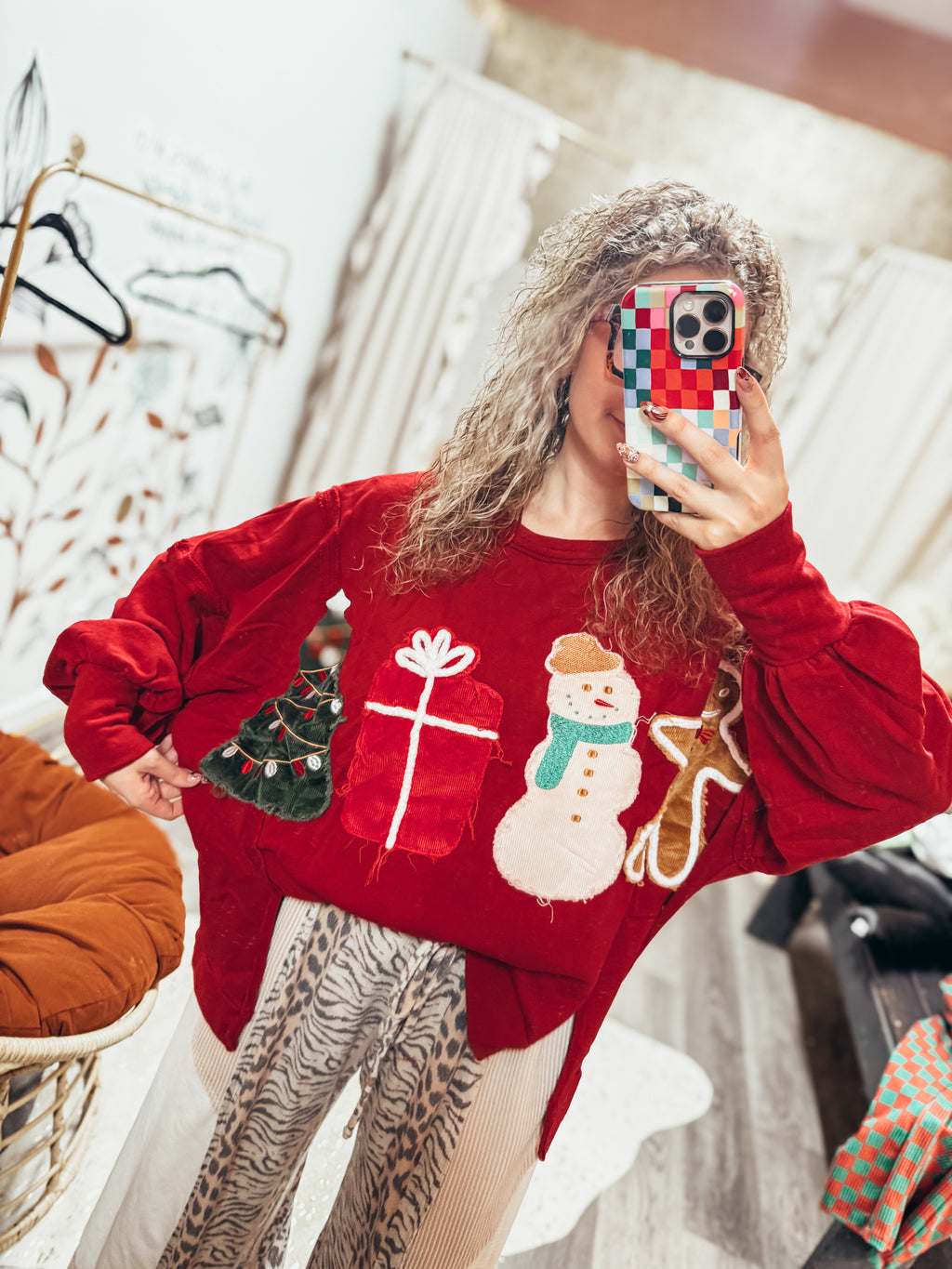 crimson christmas vintage patch pullover