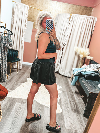 Black pleated gameday shorts