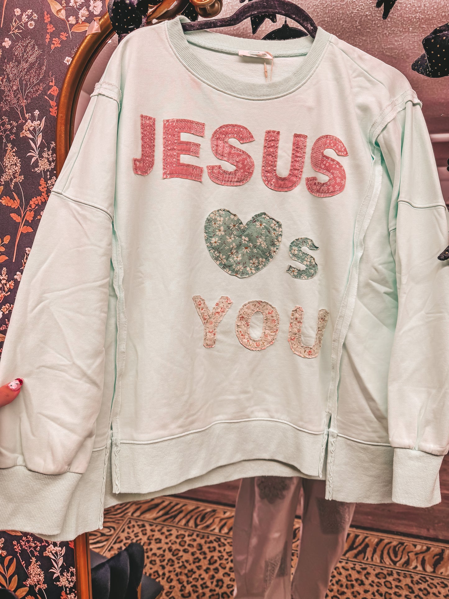 Jesus loves you patchwork oversized pullover in 2 colors