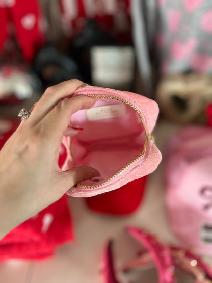 bow carry on pouch