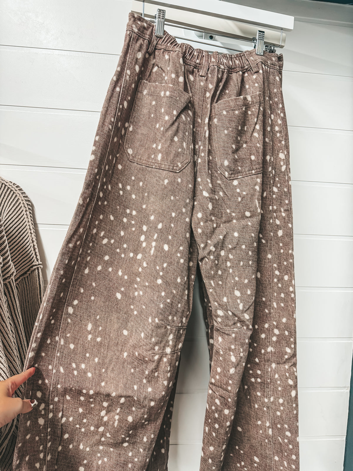 Fawn print barrel jeans with elastic back