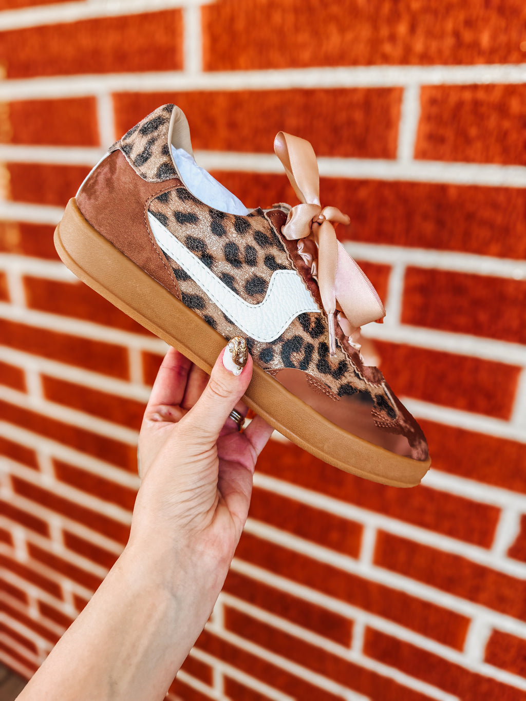 trendy leopard sneakers