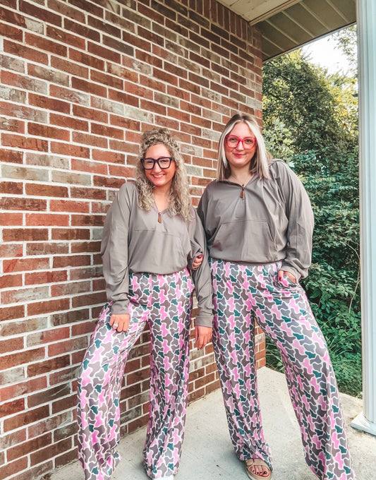 BIRDIE Flowy Wide-Leg Pants in Petal Marsh Duck camo