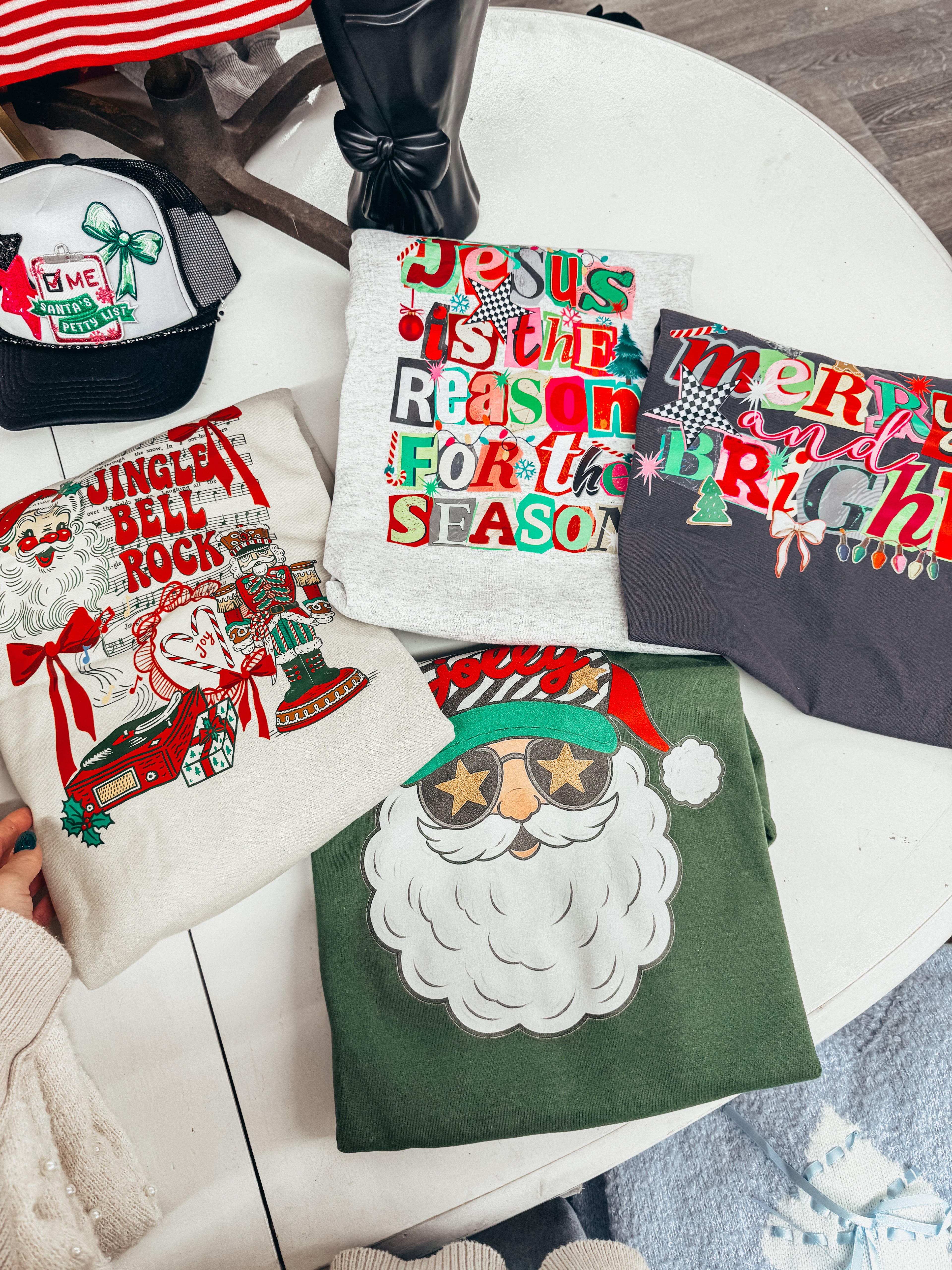 trendy christmas graphics