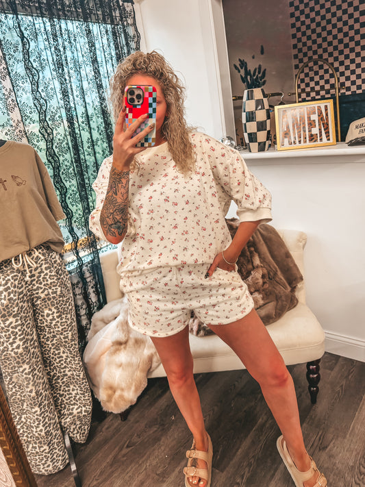 floral half sleeve knit shorts set