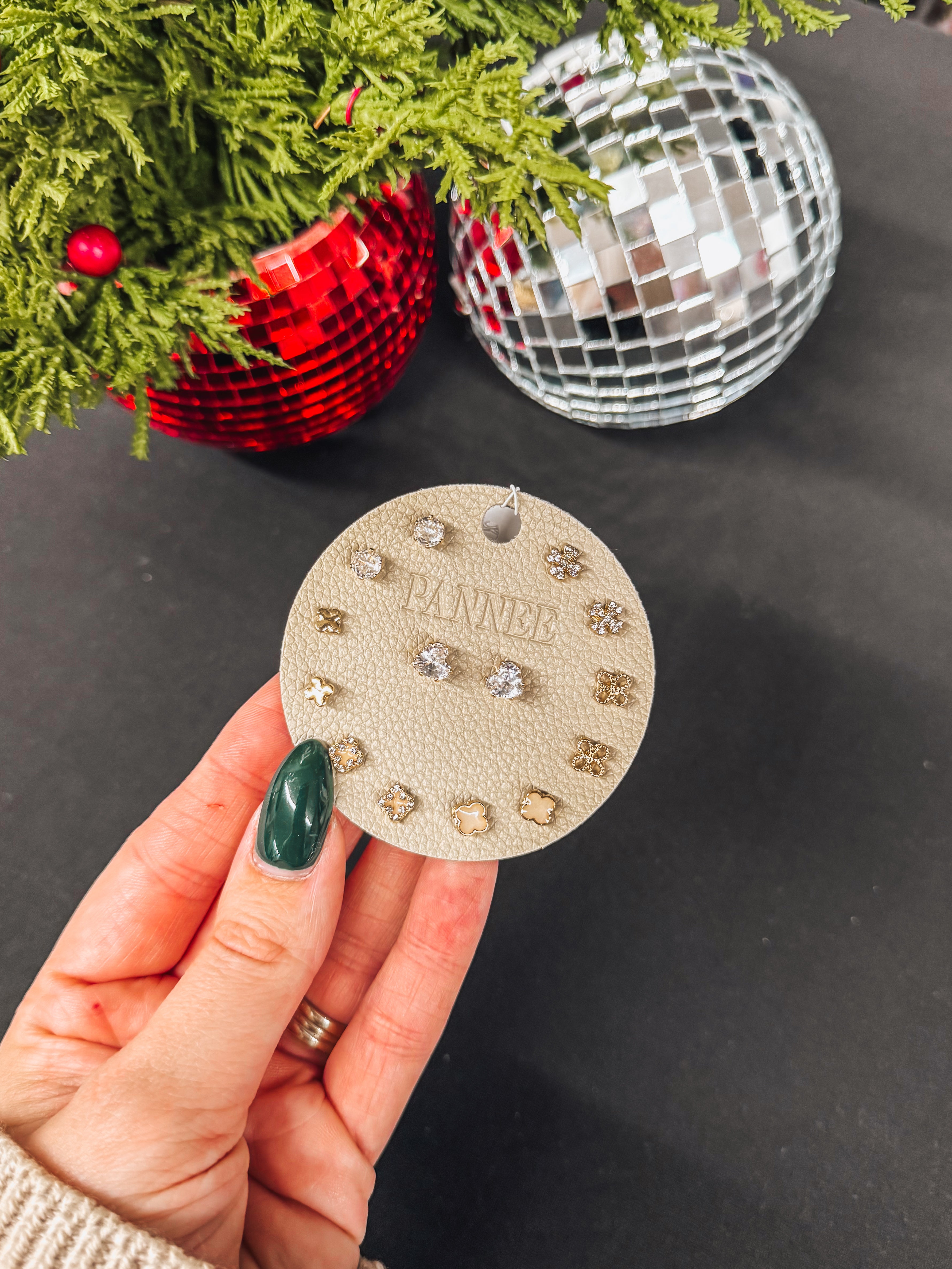 7 pack of gold & diamond studs