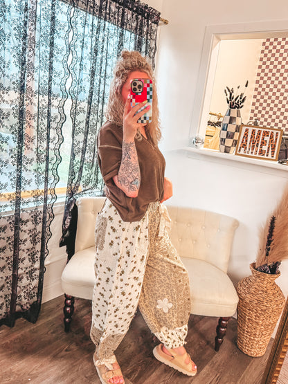 POL floral daisy sand boho joggers