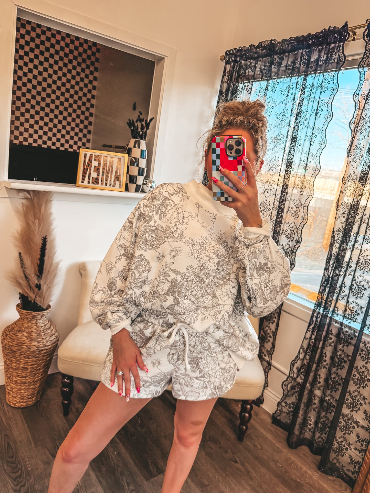 floral print mock neck lounge set (sold separately)