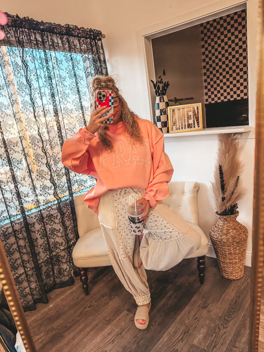 POL woven textured floral joggers