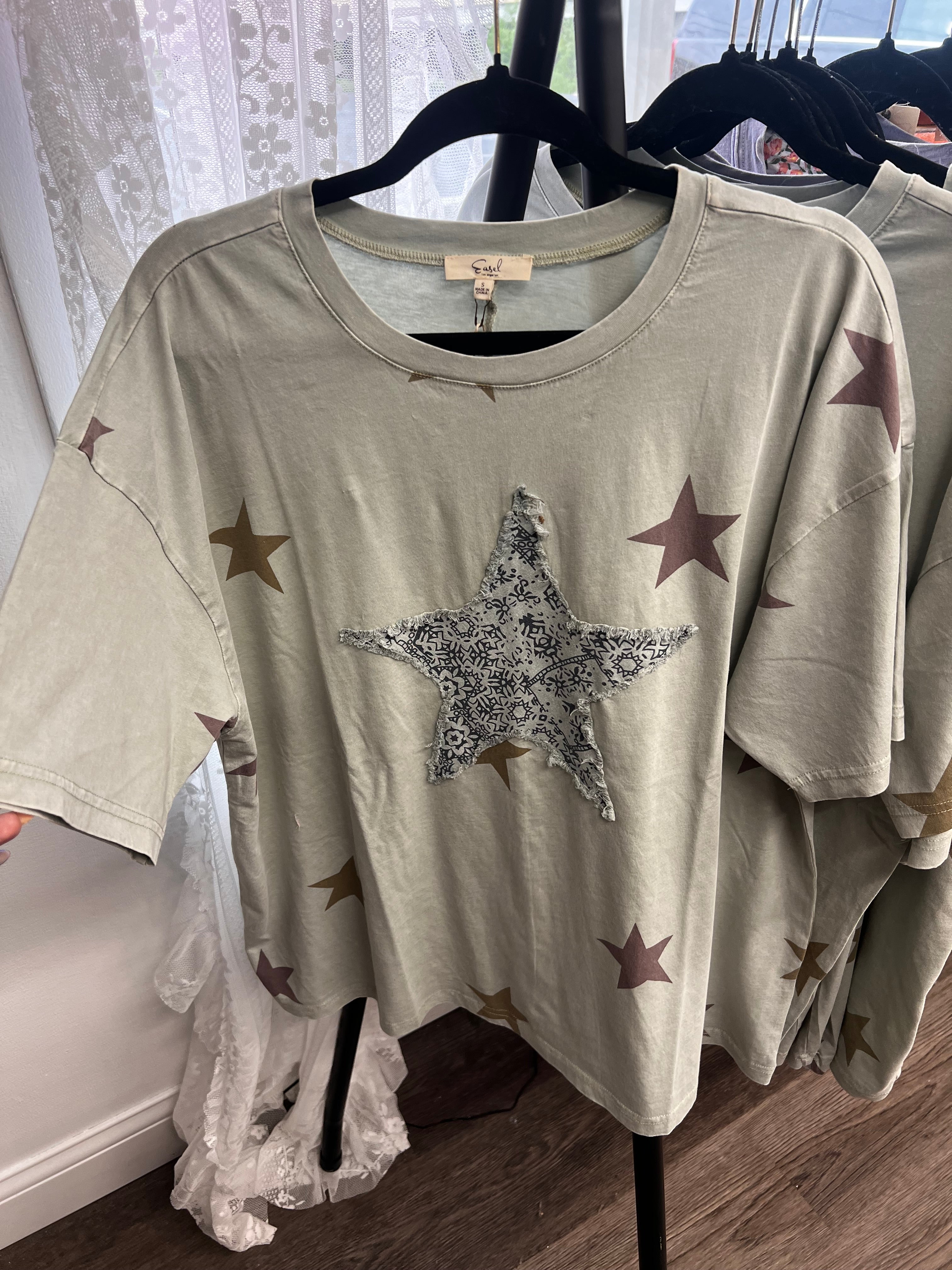 sage patch star top