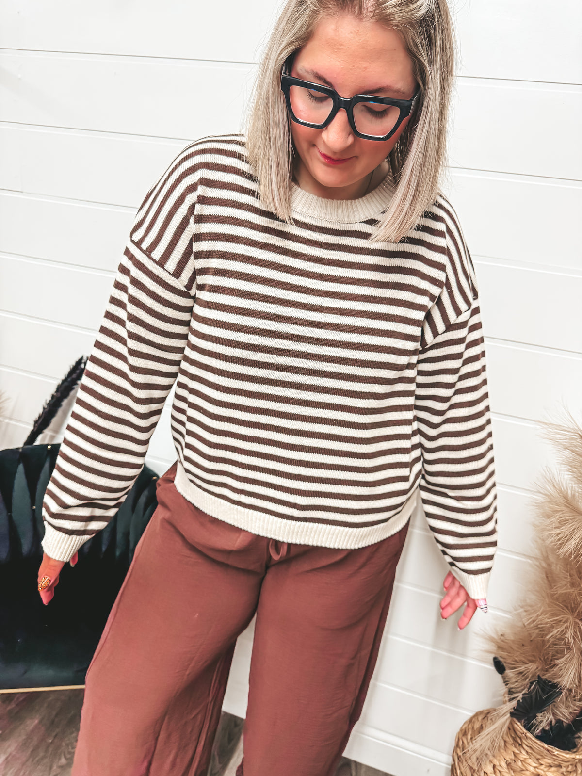 Brown & cream button back detailed sweater