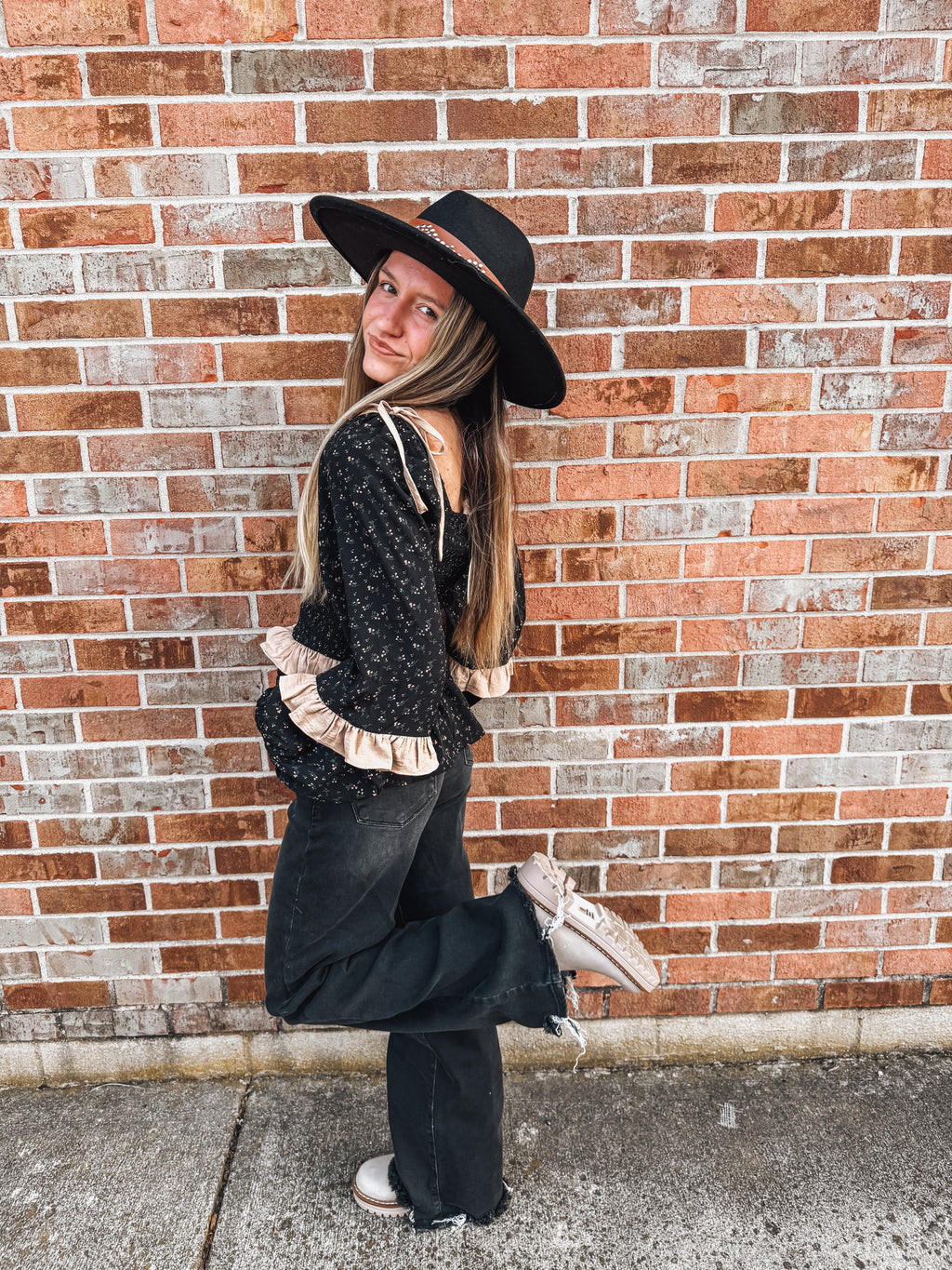 black & pecan floral smocked top