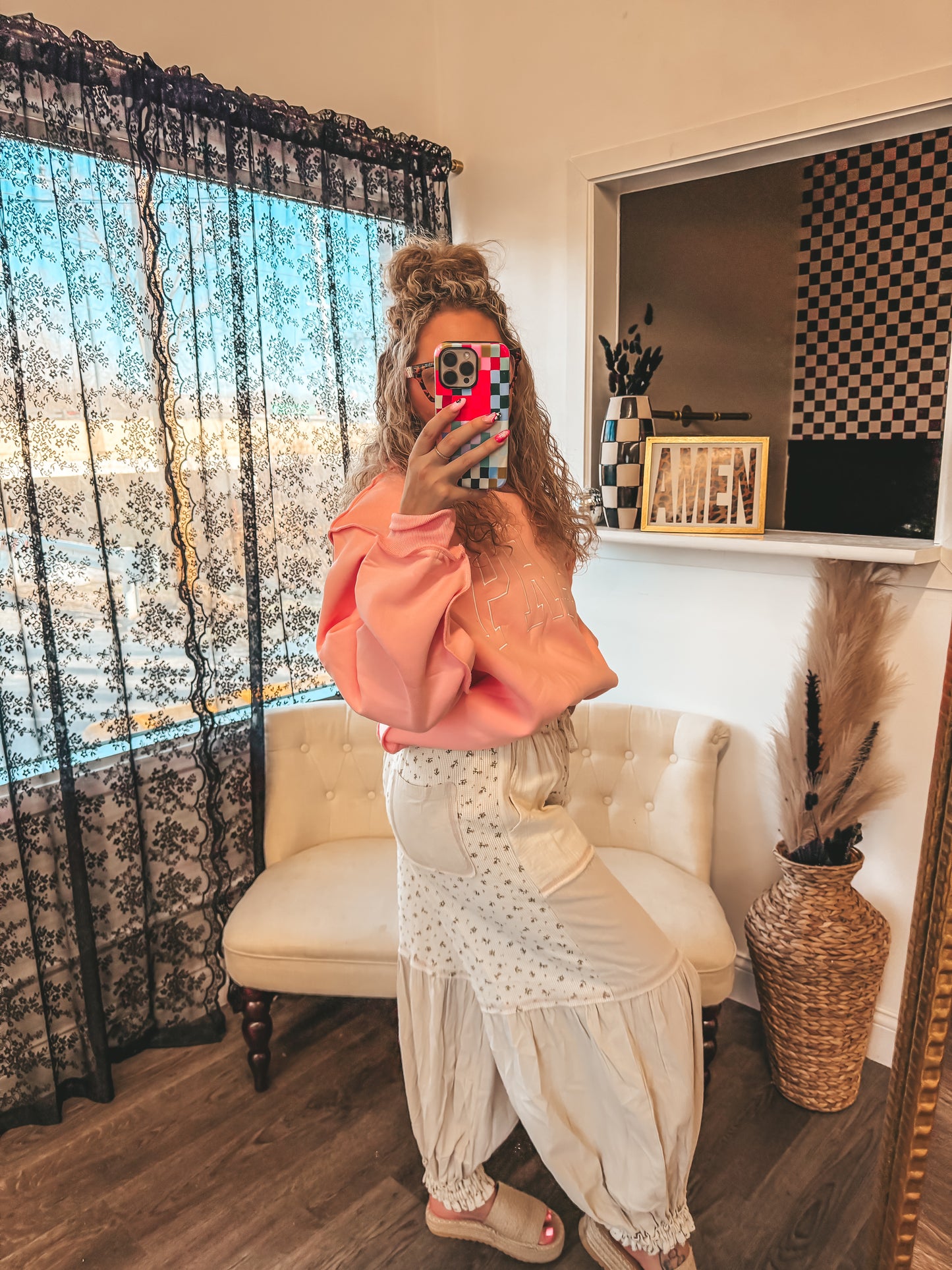 POL woven textured floral joggers