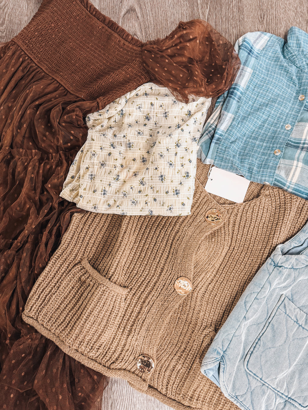 ivory & floral print textured knit mesh top