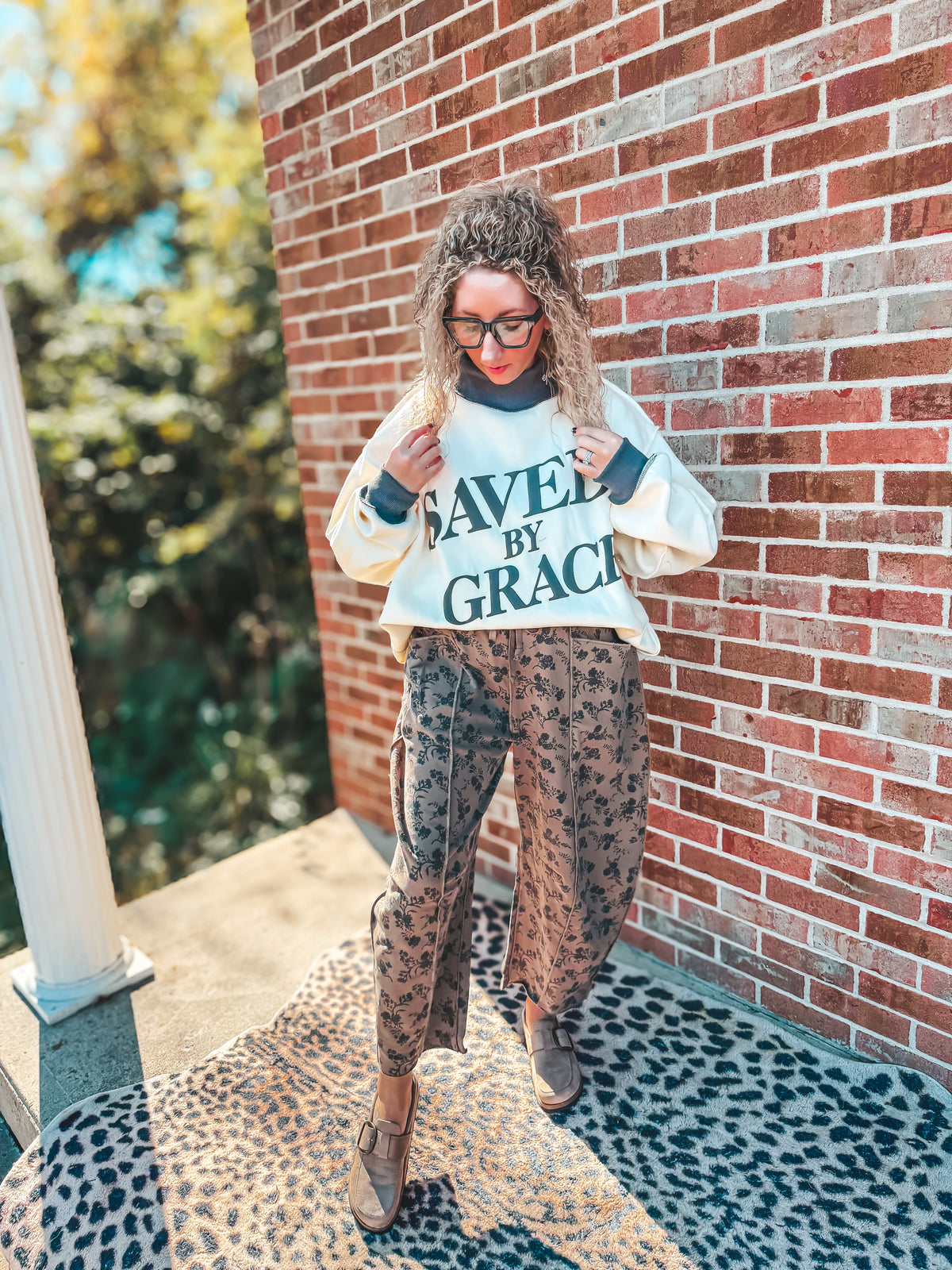 Wild flower mocha barrel sweatpants