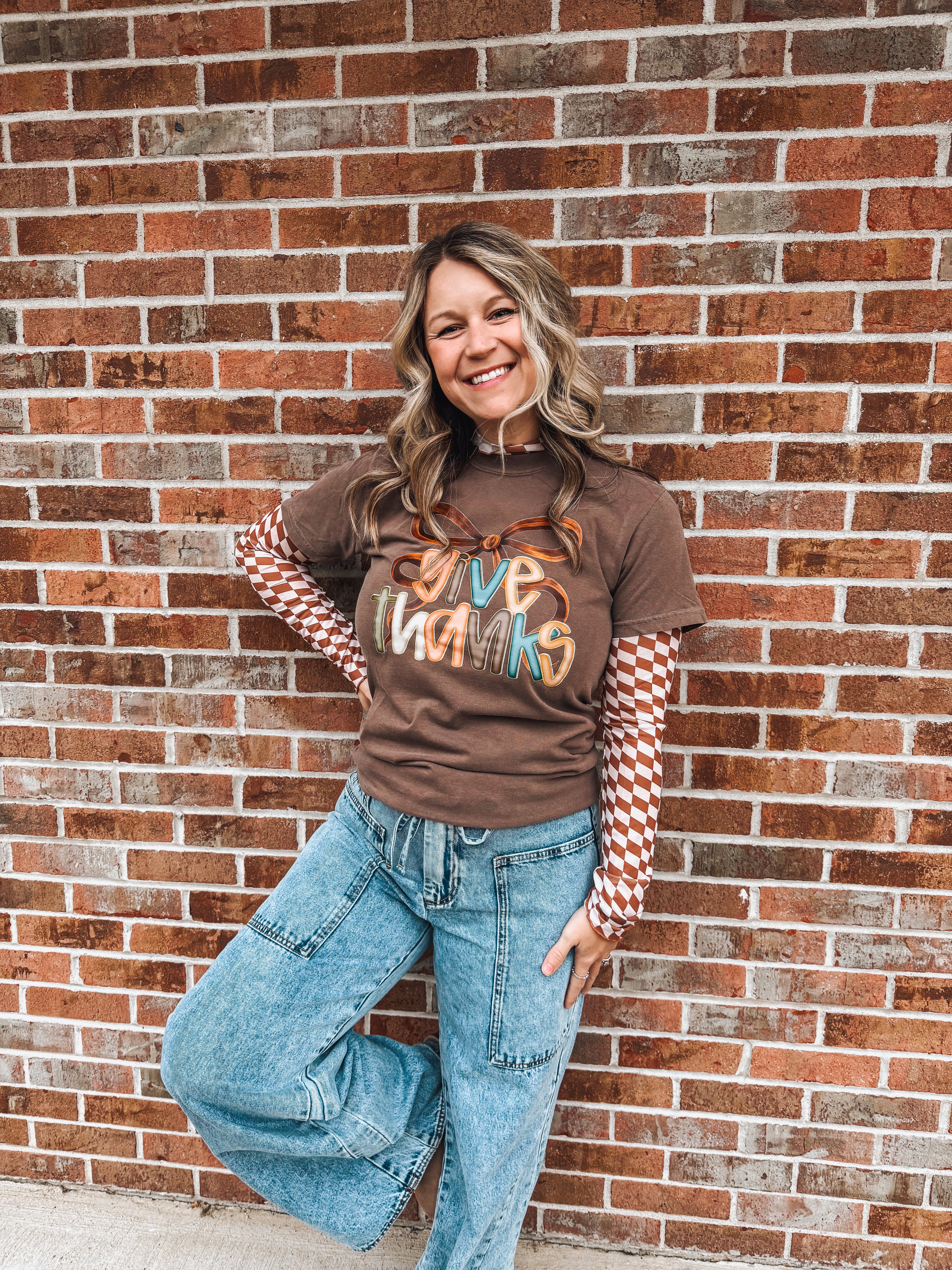 give thanks bow graphic tee