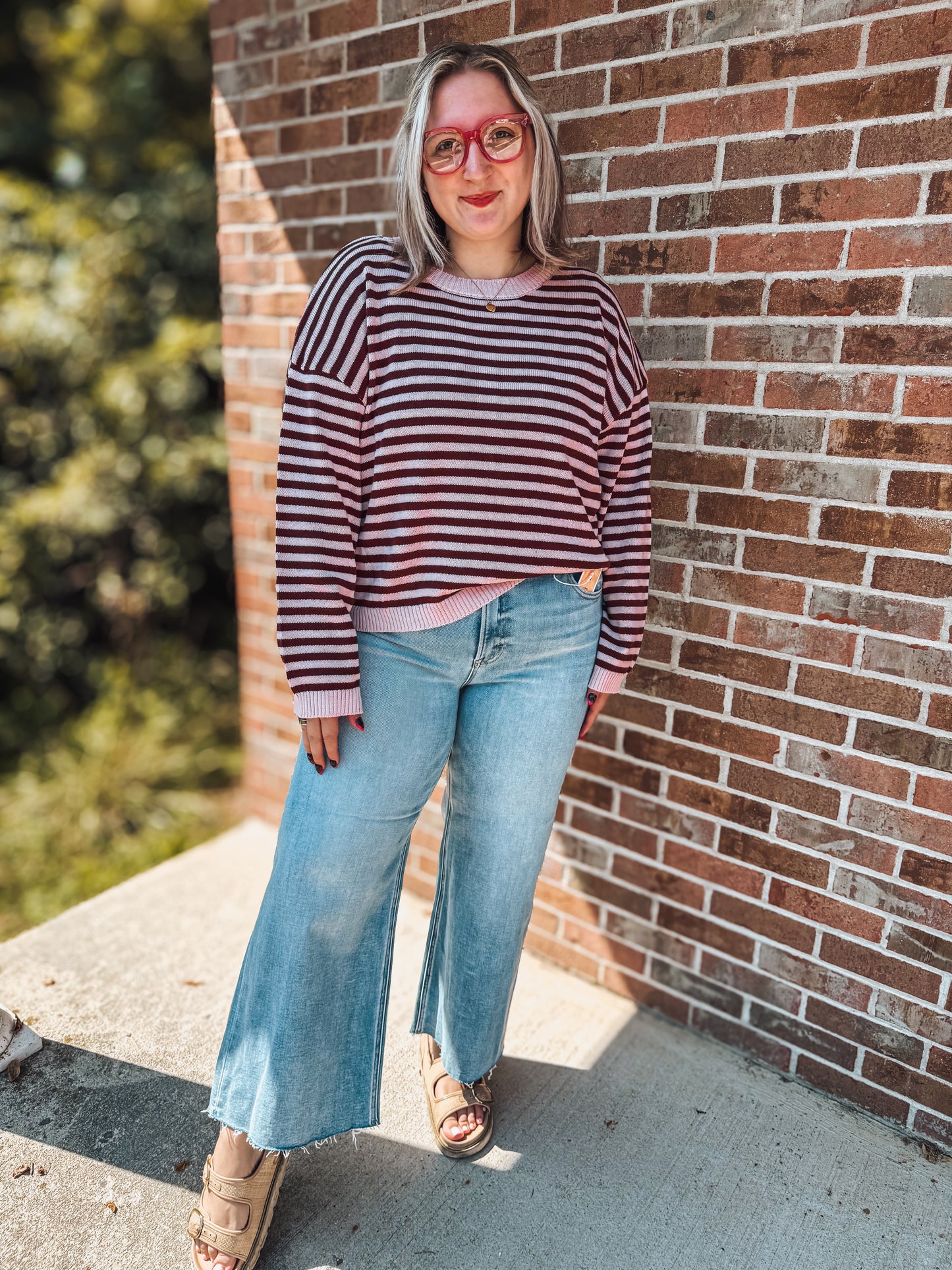 light wash Raw hem cropped jeans
