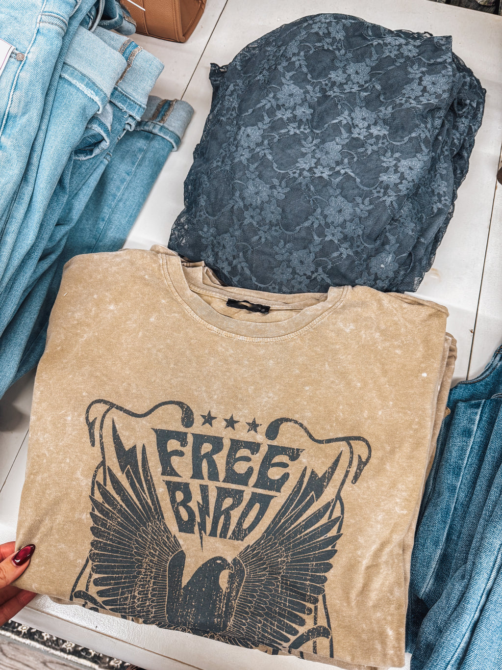 mocha wash free bird oversized tee