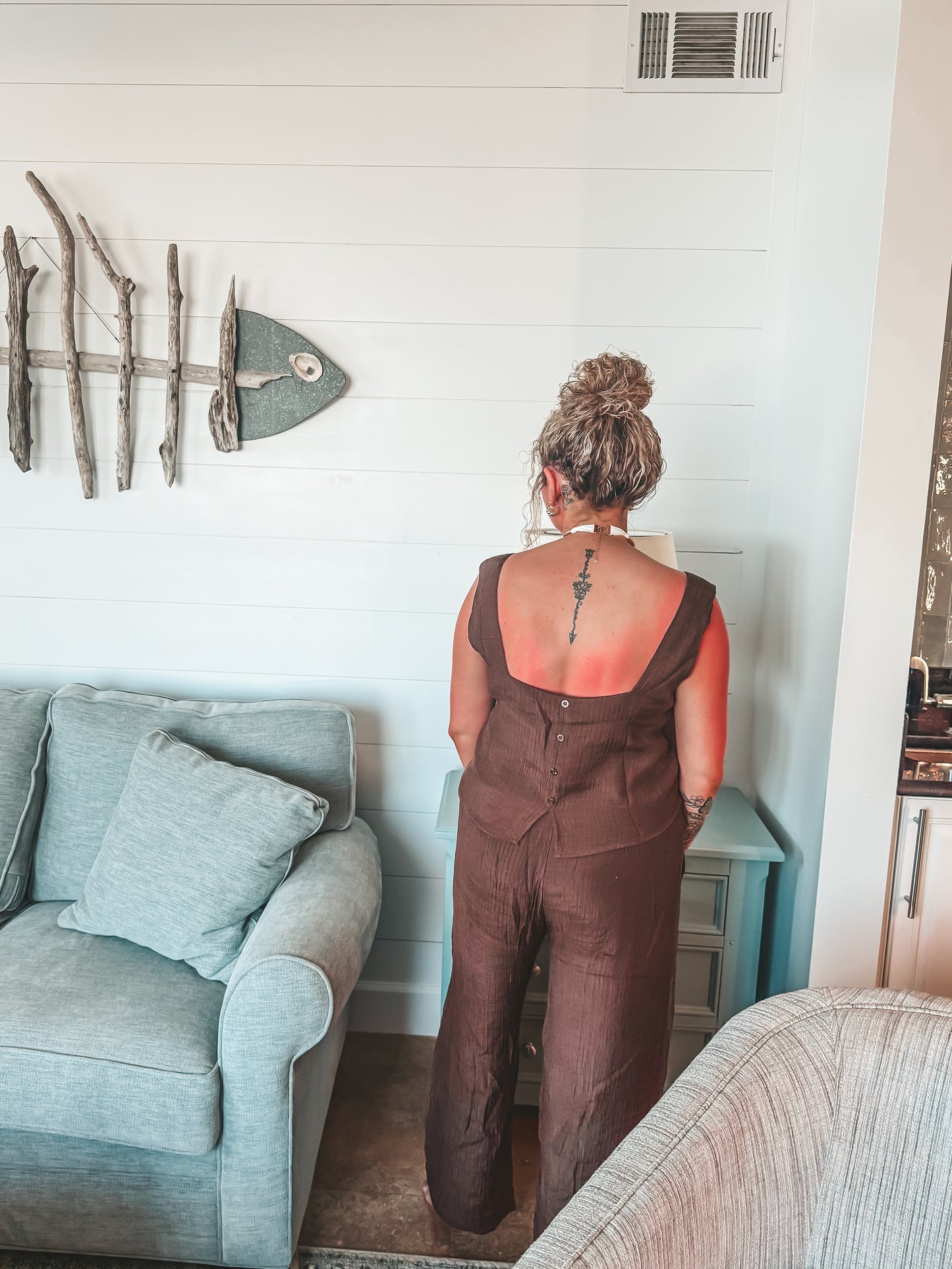 brown textured beach front set