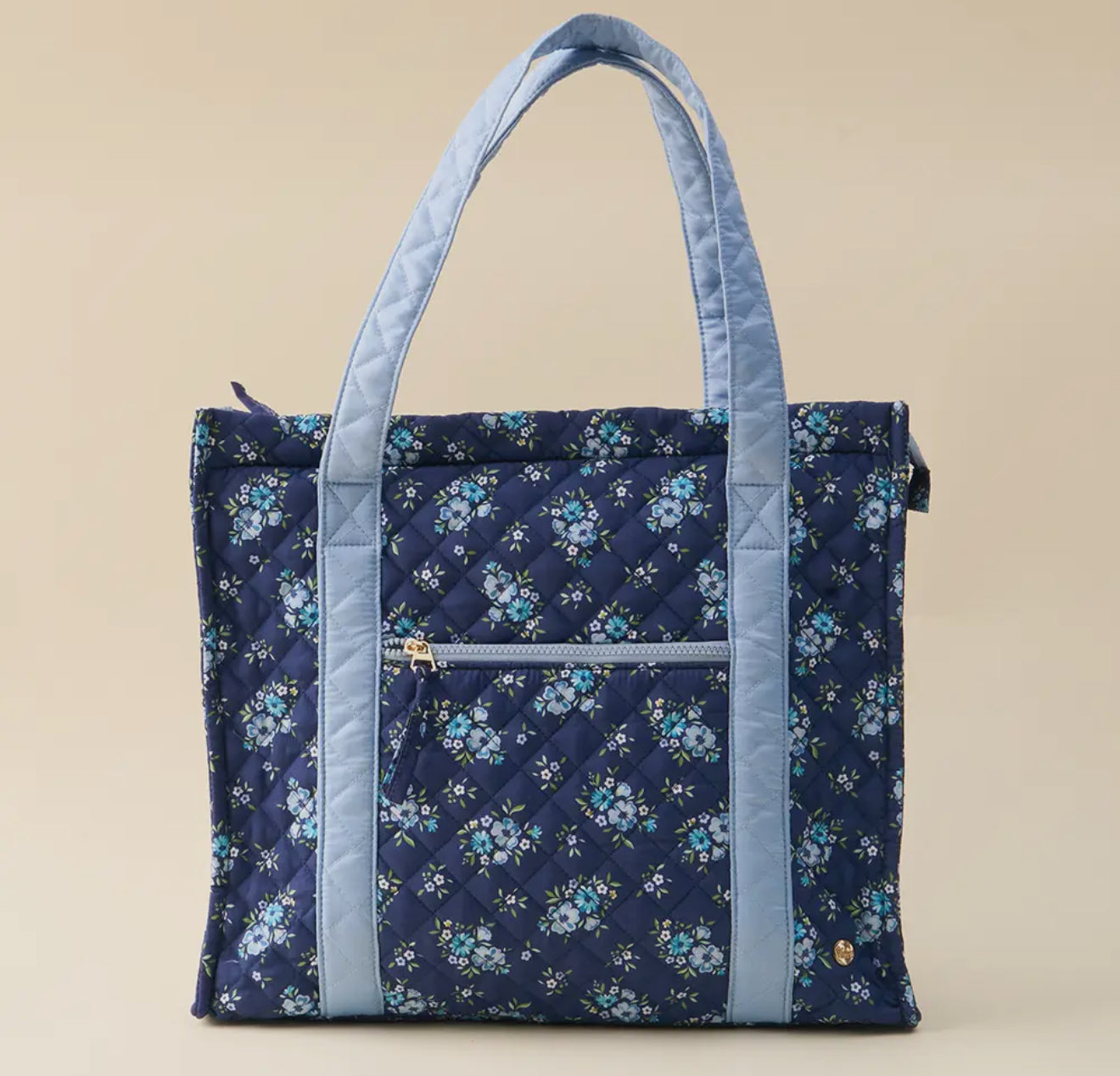 everyday quilted tote bag in endless daydream navy