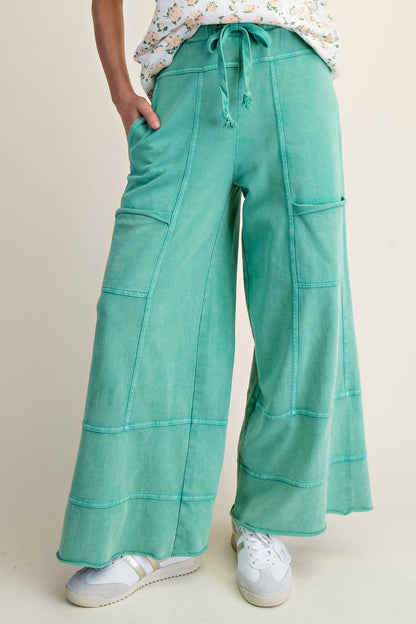 preorder-curvy cargo pants
